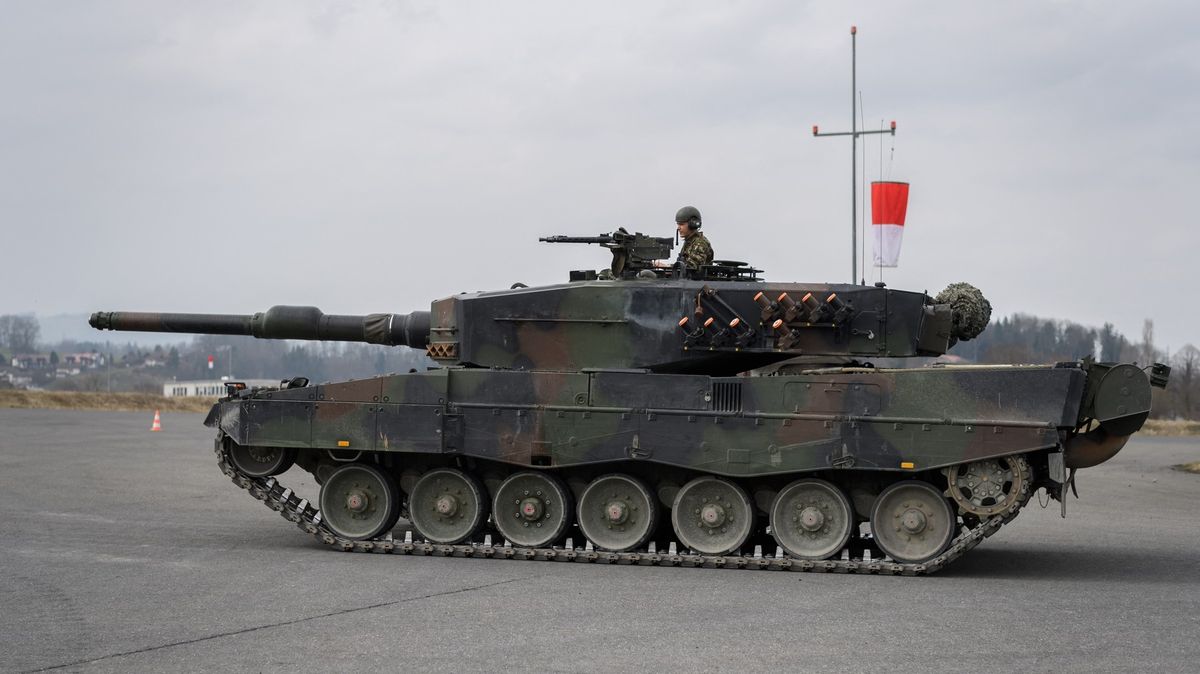 Česko údajně projevilo zájem o koupi švýcarských tanků Leopard 2